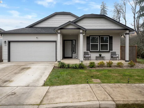 789 S 52nd Pl, Springfield, OR 97478