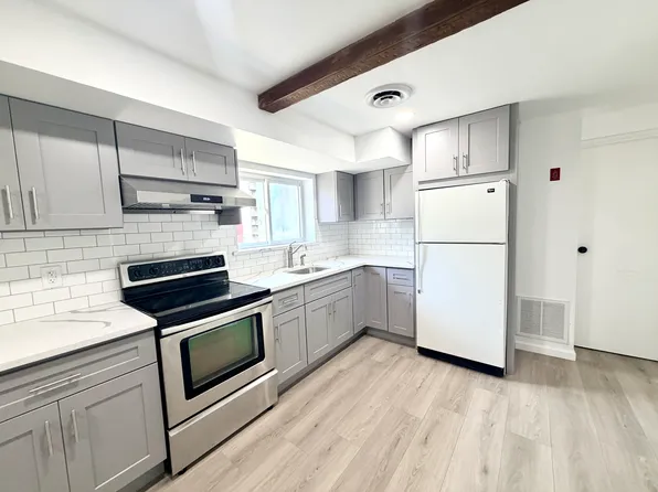 (undisclosed Address), West Babylon, NY 11704