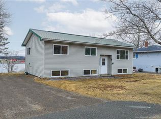 14 Mountain Rd, Saint John, NB E2J2W8
