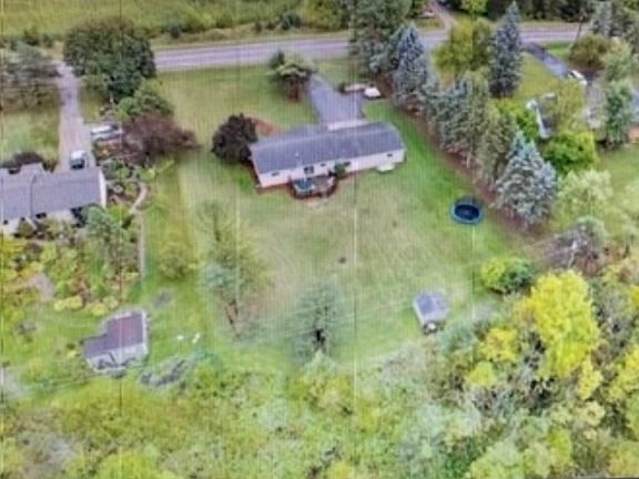 3rd image of 1308 Baldwin Rd