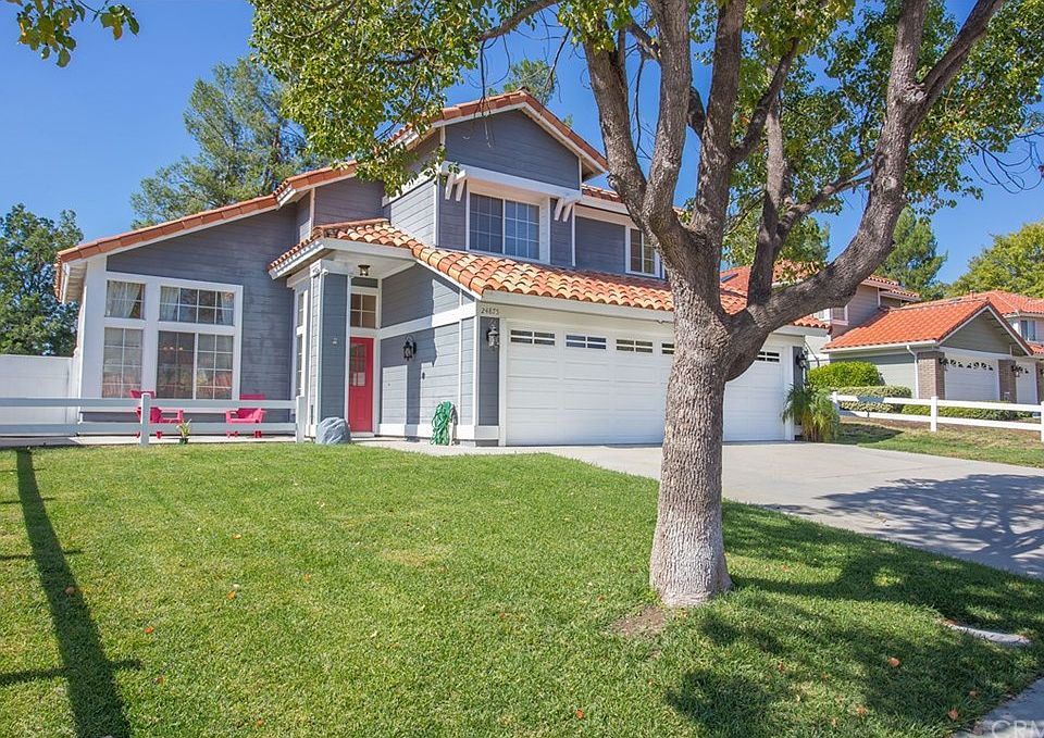 1st image of 24875 Avenida Sombra