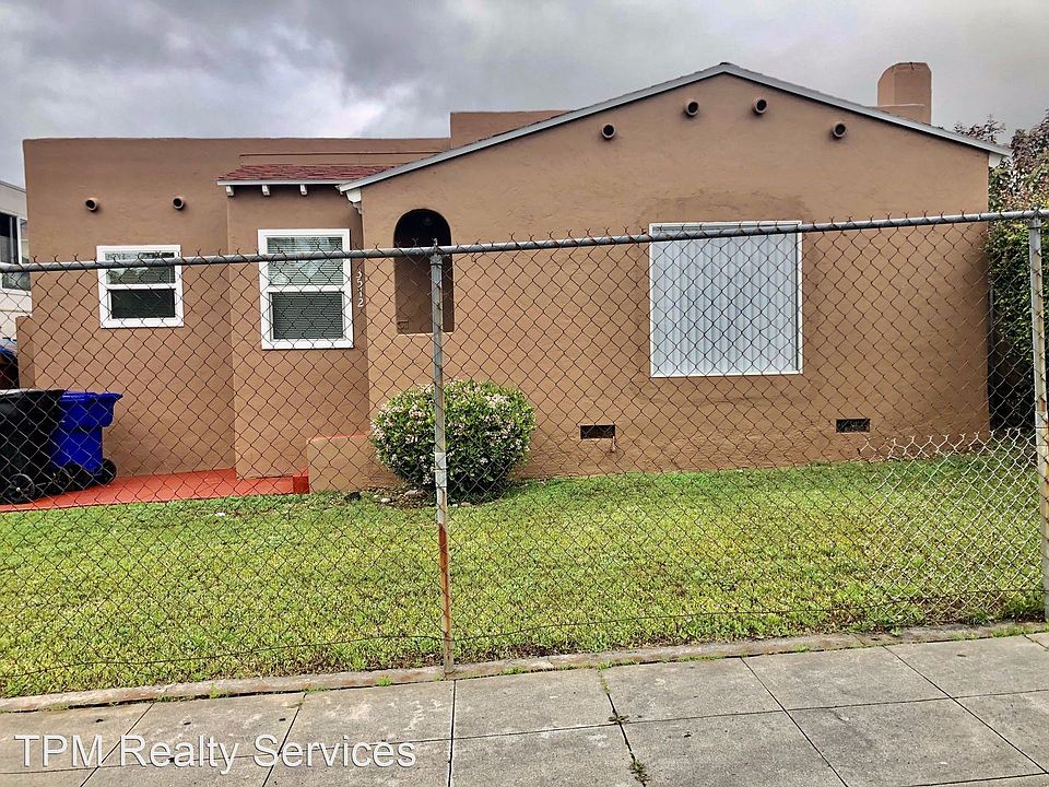 1st image of 3572 Marlborough Ave #3572