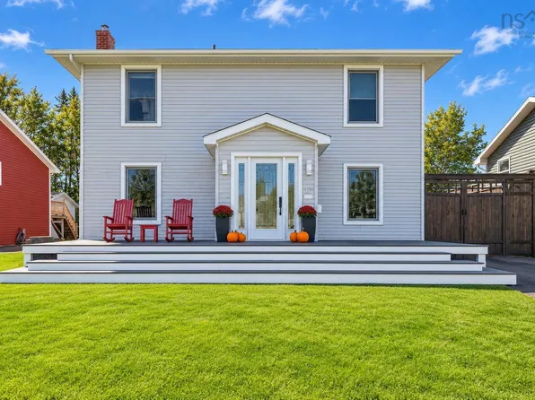 10 Melissa Cres, Cape Breton, NS B1P 6X2