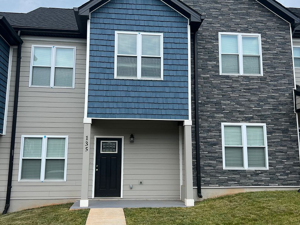 1st image of 123 Emanuel Ct #1