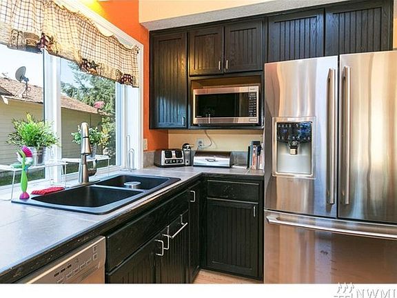 3rd image of 16521 87th Ave E