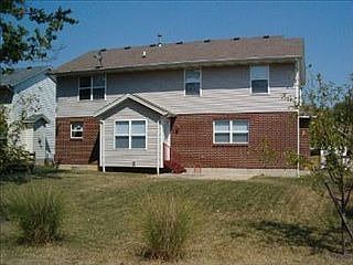 2nd image of 9883 Stonebridge Dr