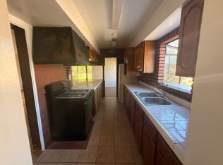 521 Martin Ave, Colton, CA 92324