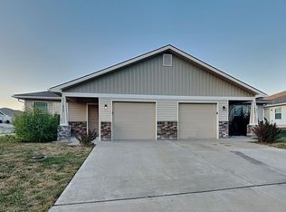 219 SW Rose St, Blue Springs, MO 64014