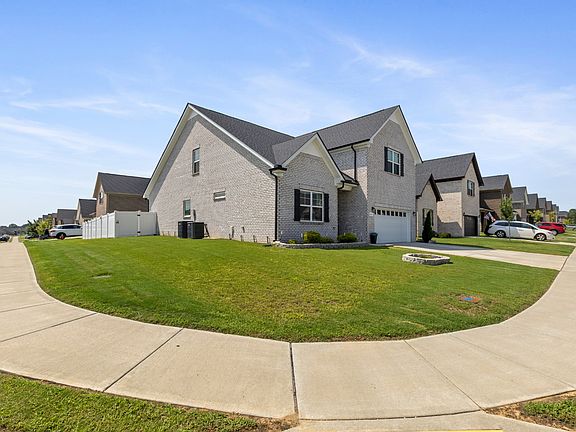4th image of 601 Lyla Dr