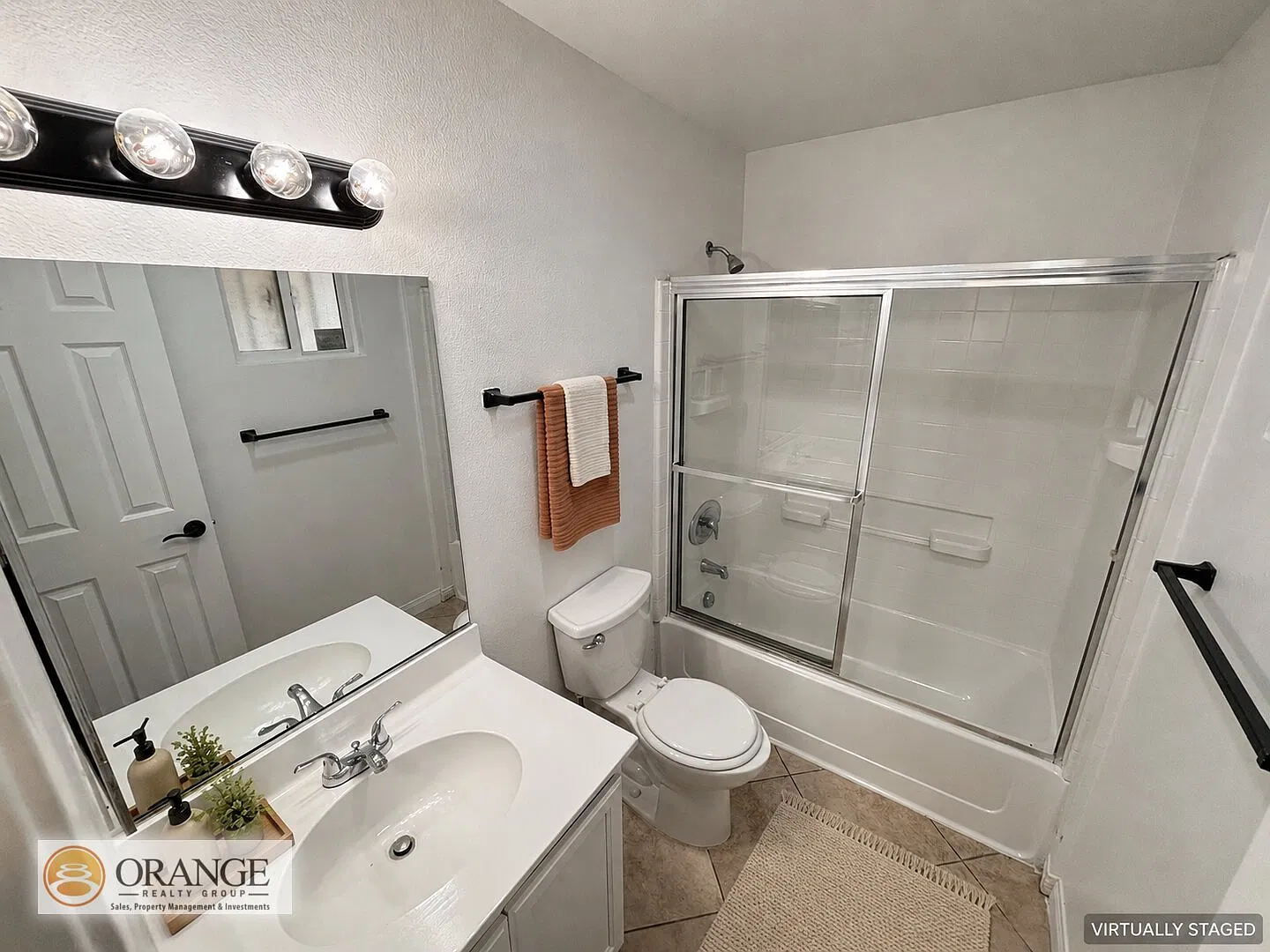 Charming Studio- Includes All Utilities -Near Unlv -Move In Special! — Photo 4