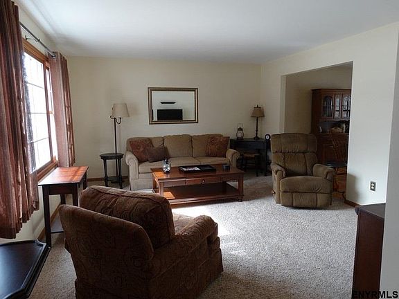 4th image of 24 Friar Tuck Way