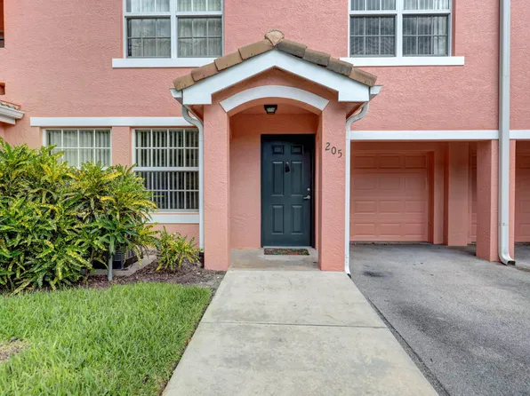 156 SW Peacock Blvd APT 29-205, Port Saint Lucie, FL 34986