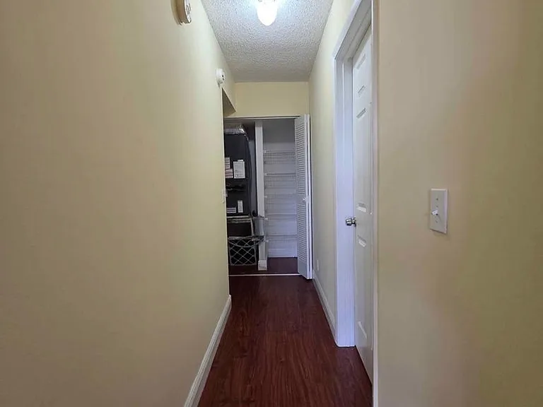 3928 Victoria Dr — Photo 9