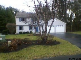18 Dana Ct, Delmar, NY 12054