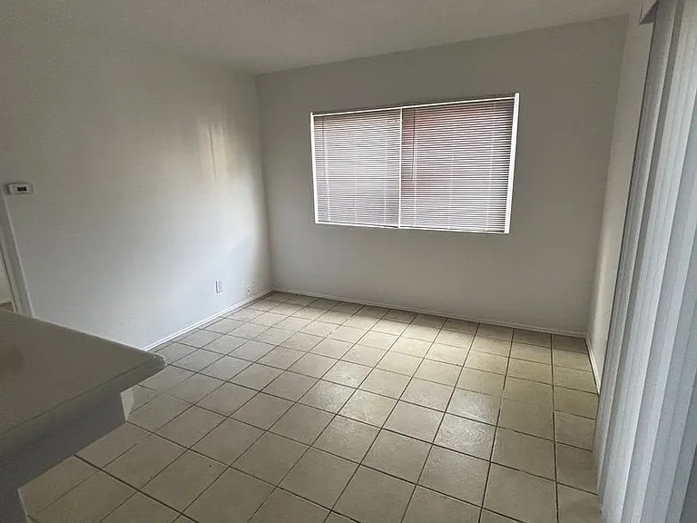 1760 Henderson Ave #5A — Photo 7