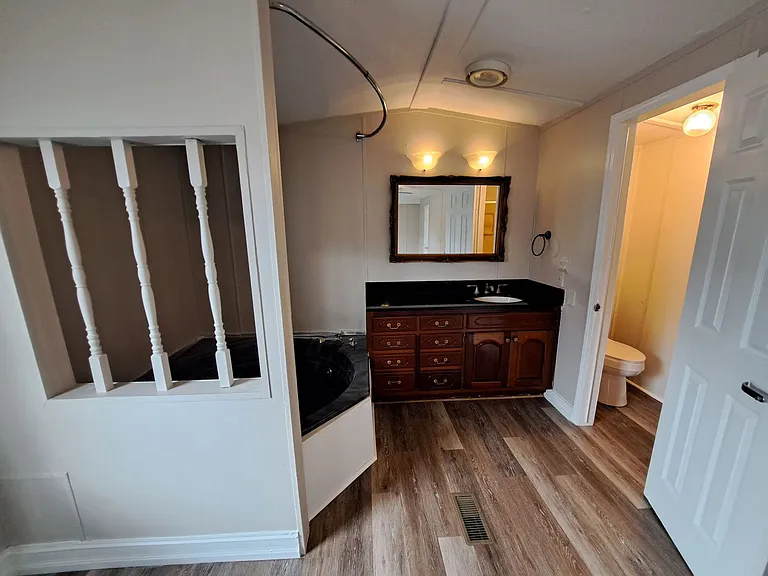 2821 Hillcrest Ave #8 — Photo 10