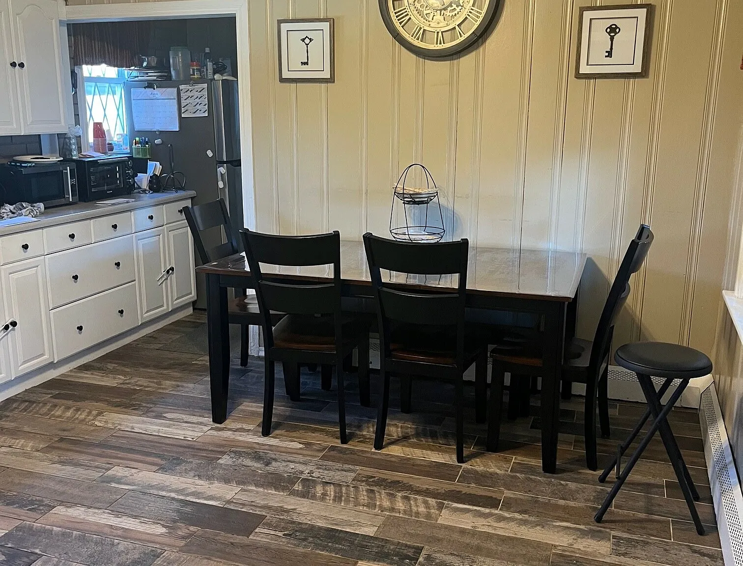 2 bed, 1000 sqft, $2,400 — Photo 2