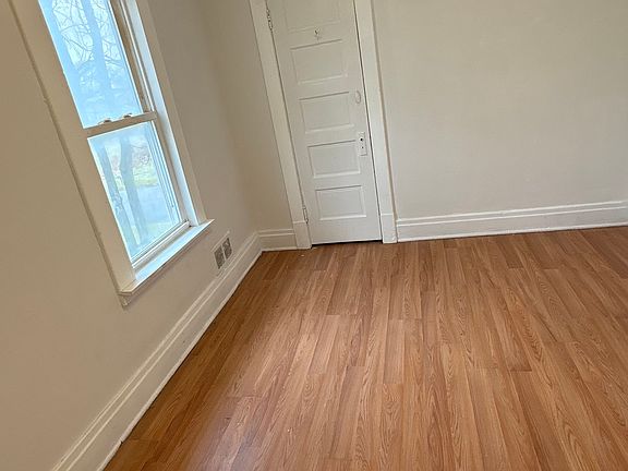 5th image of 2491 Cudaback Ave #2