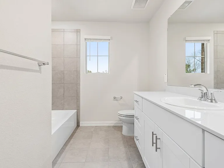 702 Dotty Dr — Photo 13