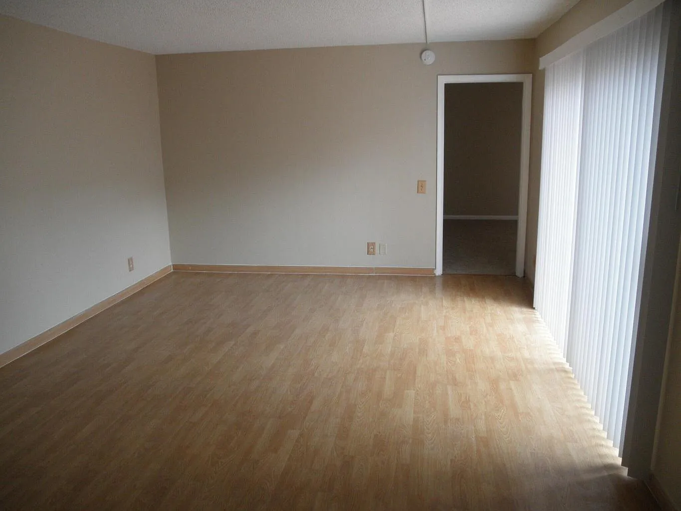 3 bed, 1514 sqft, $2,150 — Photo 3
