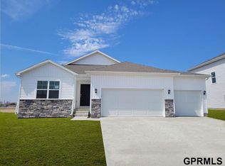 8118 N 170th St, Bennington, NE 68007