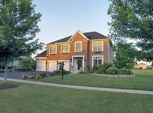 1073 Keim Ct, Geneva, IL 60134