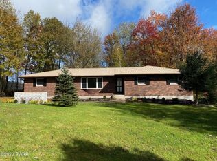 19 Center Ave, Honesdale, PA 18431