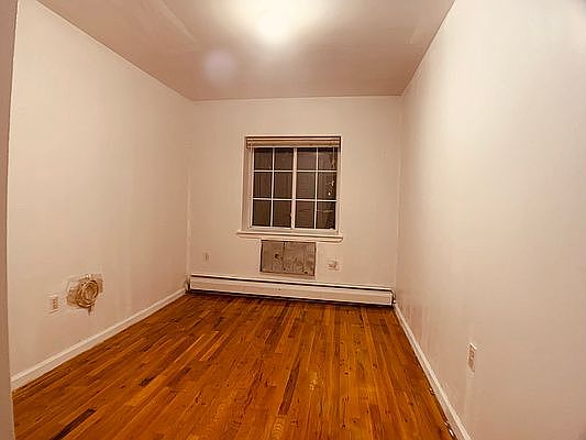 3rd image of 53 W 192nd St #2021
