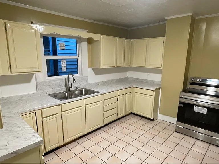 1605 Church Ave SE — Photo 11