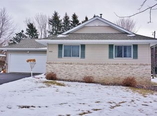 400 Sun Cir, Avon, MN 56310