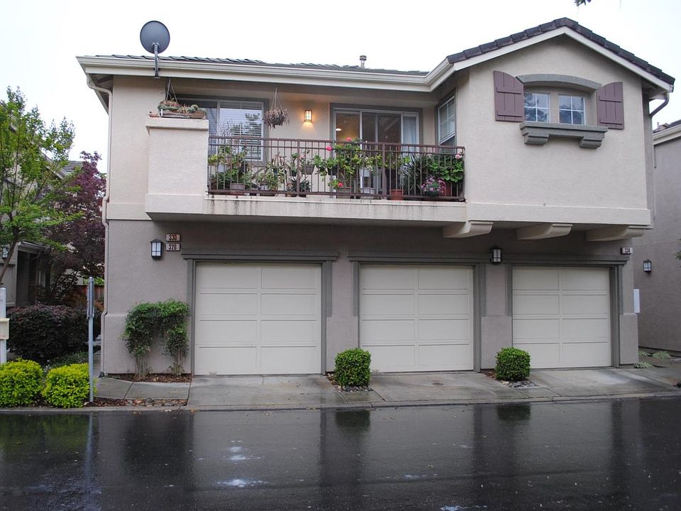 1st image of 326 Oleander Dr