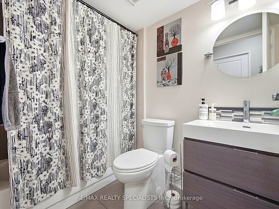 5th image of 1 Rowntree Rd #611
