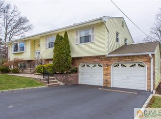 1 Eileen Way, Edison, NJ 08837