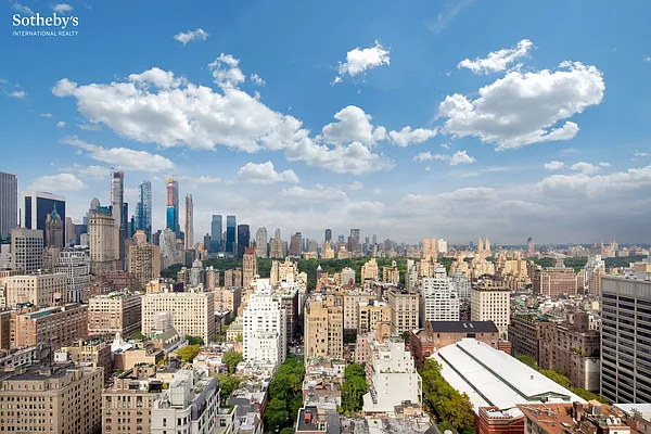 Sold by Sotheby's International Realty | media 2