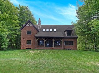 4611 S Lakeshore Dr, Ludington, MI 49431