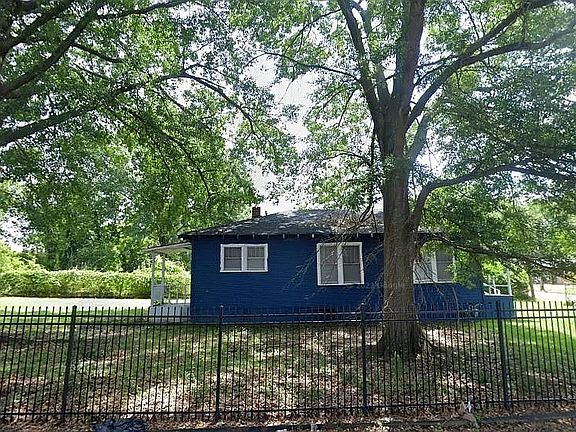 2nd image of 350 Vardaman St