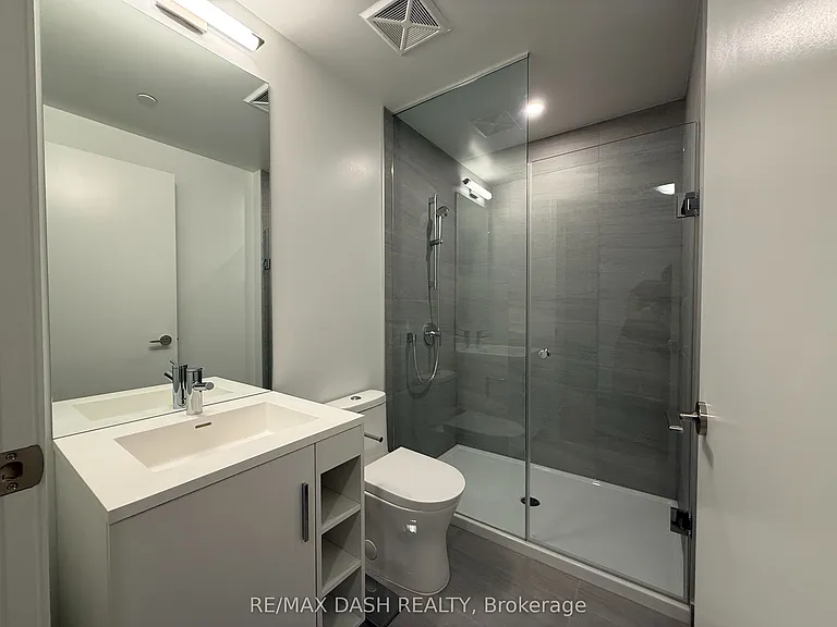 634 Church St #1002 — Photo 12