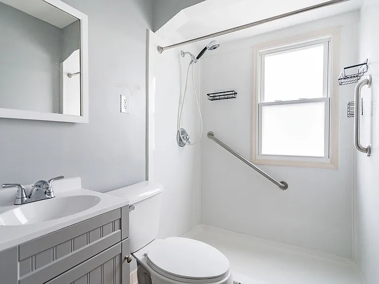 507 Spencer St — Photo 8