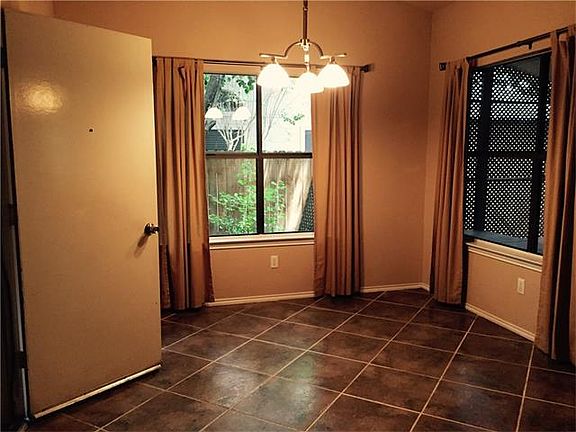 4th image of 3011 Red Bay Dr