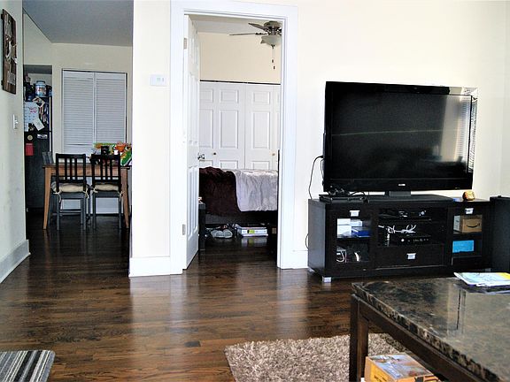 2nd image of 2949 N Wolcott Ave #3