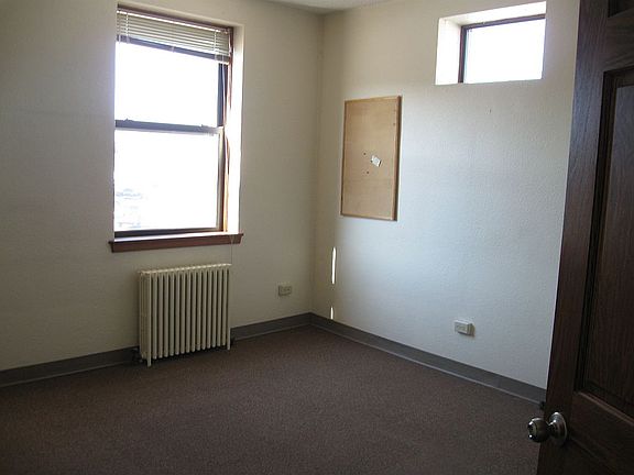 4th image of 332 S Stephenson Ave #1