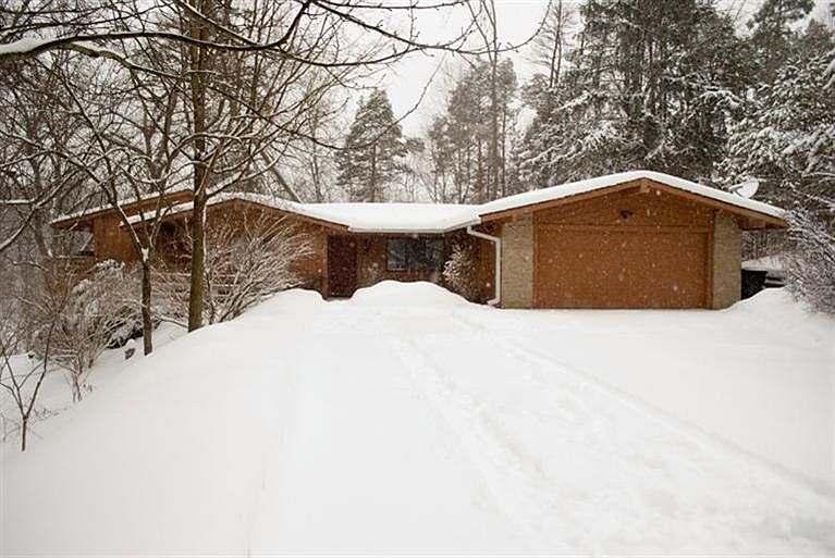 1st image of 3505 Pineview Dr W