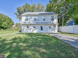 916 E Chestnut Ave, Vineland, NJ 08360