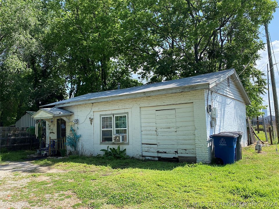 2nd image of 3317 W 4th St