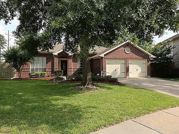 3rd image of 16103 Indian Cypress Dr