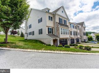 406 Ravenscliff Dr, Media, PA 19063
