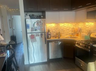 25-34 31st St FLOOR 2, Astoria, NY 11102