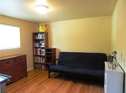 5th image of 8736 Nottingham Dr