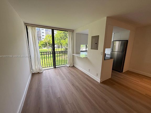 4th image of 17011 N Bay Rd APT 215
