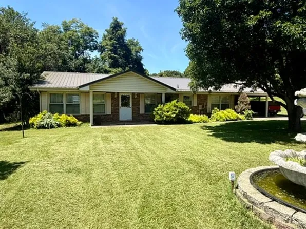 2529 McLean Rd, Kingsport, TN 37660